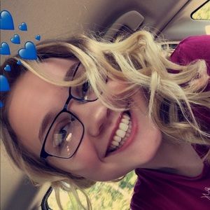 Meet your Posher, Kaylyn